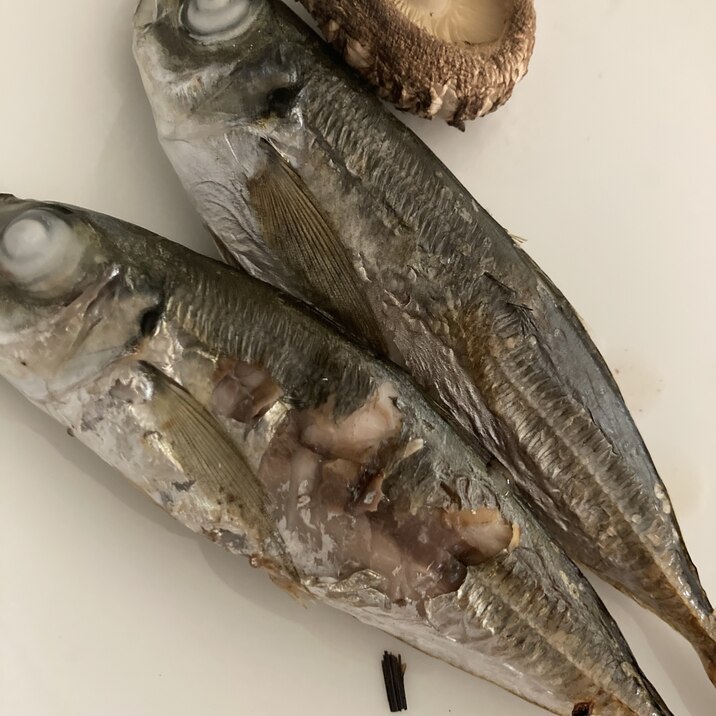 小アジとしいたけのフライパンで塩焼き レシピ 作り方 By へんてこへんてこママ 楽天レシピ 小アジとしいたけのフライパンで塩焼き レシピ 作り方 By へんてこへんてこママ 楽天レシピ